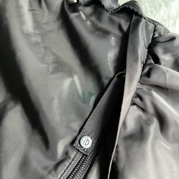 Lululemon gym bag - Picture 3 of 5